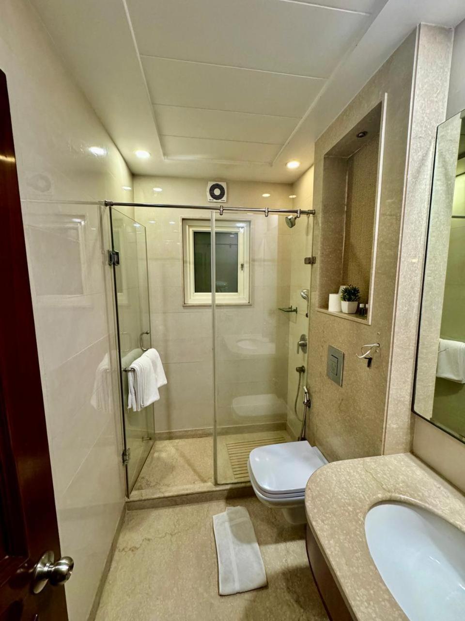 Hotel Florence Inn, Karol Bagh, New Delhi, 2 Min From Metro Exterior photo