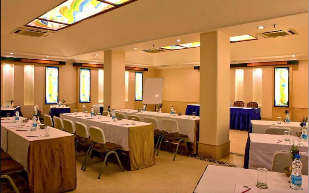 Hotel Florence Inn, Karol Bagh, New Delhi, 2 Min From Metro Exterior photo