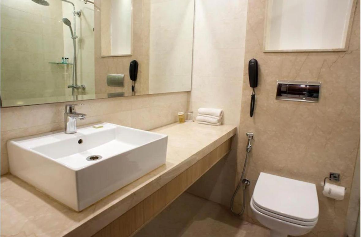 Hotel Florence Inn, Karol Bagh, New Delhi, 2 Min From Metro Exterior photo